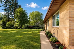 2068 Green Rd, Madison, OH 44057 - Photo 3