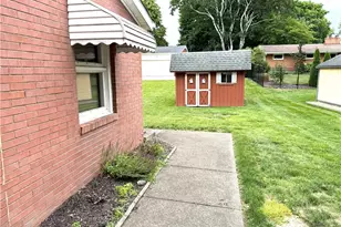 330 Weber Ave NE, North Canton, OH 44720 - Photo 3