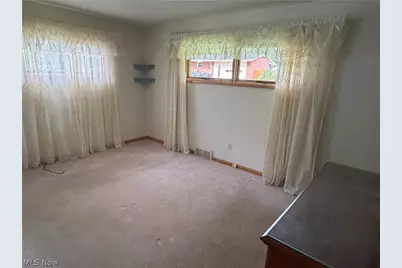 330 Weber Avenue NE, North Canton, OH 44720 - Photo 17