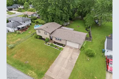 1819 Stonehenge Avenue NW, Massillon, OH 44646 - Photo 35