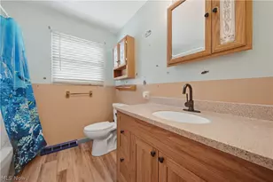 1819 Stonehenge Ave NW, Massillon, OH 44646 - Photo 17