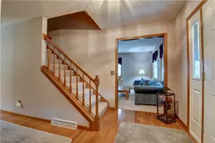 995 Clearview Dr SE, New Philadelphia, OH 44663 - Photo 3