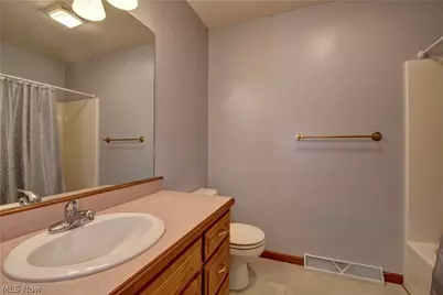 995 Clearview Drive SE, New Philadelphia, OH 44663 - Photo 25