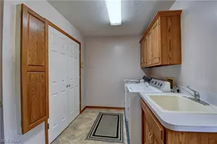 995 Clearview Dr SE, New Philadelphia, OH 44663 - Photo 19