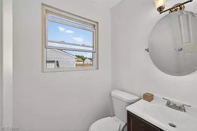 980 E 347th Street, Eastlake, OH 44095 - Photo 27