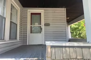 261 E Main St, St Clairsville, OH 43950 - Photo 3