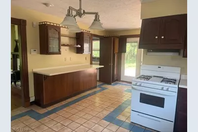 261 E Main Street, St Clairsville, OH 43950 - Photo 5