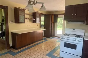 261 E Main St, St Clairsville, OH 43950 - Photo 5