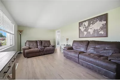 4573 Aurora Street NW, Canton, OH 44708 - Photo 5