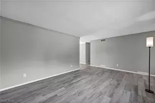 1543 Lindakay Dr, Akron, OH 44312 - Photo 7