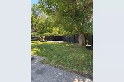 7712 Spafford Road, Loveland, OH 44105 - Photo 3