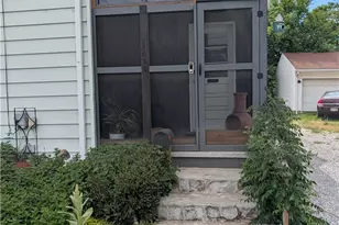 1633 Holland Ct SW, Canton, OH 44706 - Photo 3