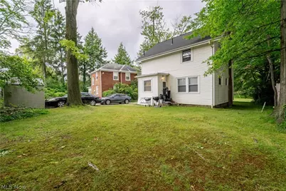 531 Fernwood Drive, Akron, OH 44320 - Photo 7