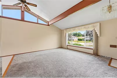 1226 Golden Gate Boulevard, Mayfield Heights, OH 44124 - Photo 19