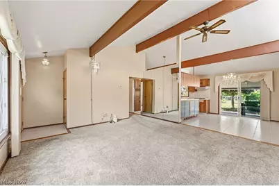 1226 Golden Gate Boulevard, Mayfield Heights, OH 44124 - Photo 17