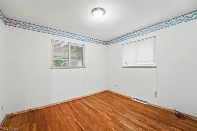 5576 Andover Boulevard, Garfield Heights, OH 44125 - Photo 13