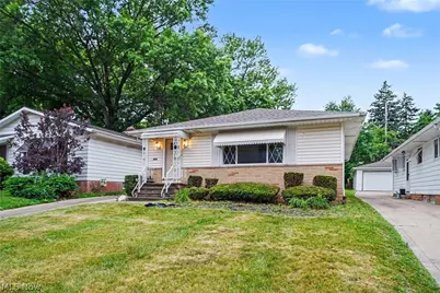 5576 Andover Boulevard, Garfield Heights, OH 44125 - Photo 23