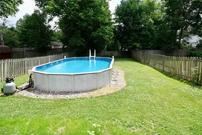 1325 Elmwood Road, Mayfield Heights, OH 44124 - Photo 7