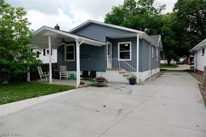 1325 Elmwood Road, Mayfield Heights, OH 44124 - Photo 5