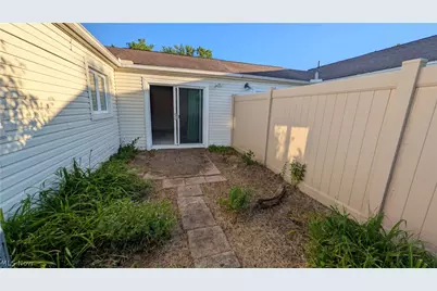 4842 Red Pine Way, North Ridgeville, OH 44039 - Photo 19