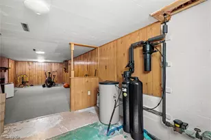 135 N Middle St, Columbiana, OH 44408 - Photo 23