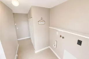 351 Devonshire Rd, Vermilion, OH 44089 - Photo 11