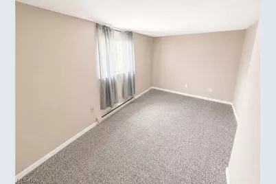 351 Devonshire Road, Vermilion, OH 44089 - Photo 9