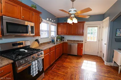 204 House Court, Fairport Harbor, OH 44077 - Photo 7