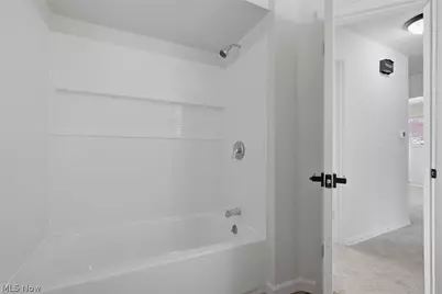 2105 Stewart Drive NW, Warren, OH 44485 - Photo 13