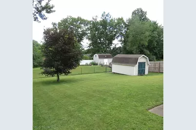 1934 Cherrywood Lane, Akron, OH 44312 - Photo 3