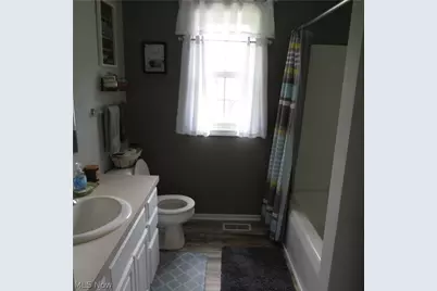 1934 Cherrywood Lane, Akron, OH 44312 - Photo 25