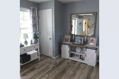 1934 Cherrywood Lane, Akron, OH 44312 - Photo 9
