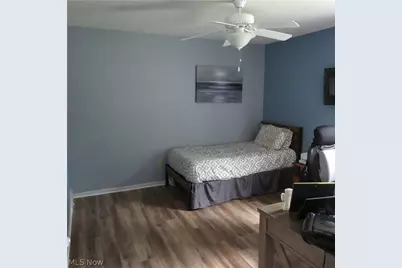 1934 Cherrywood Lane, Akron, OH 44312 - Photo 23
