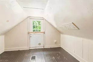 285 Sumner Ct, Akron, OH 44311 - Photo 17