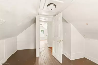 285 Sumner Court, Akron, OH 44311 - Photo 21