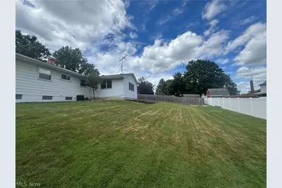 3415 Darbyshire Drive, Canfield, OH 44406 - Photo 29