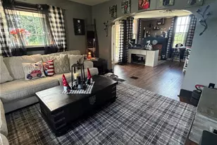 209 Washington St, Barnesville, OH 43713 - Photo 9