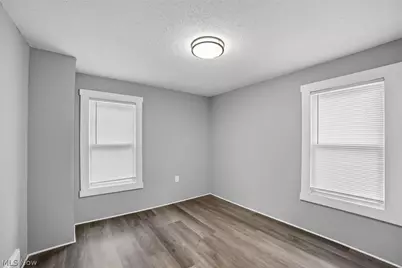 843 Chester Avenue, Akron, OH 44314 - Photo 15