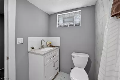 843 Chester Avenue, Akron, OH 44314 - Photo 25