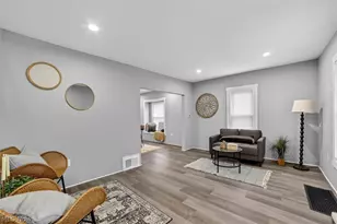843 Chester Ave, Akron, OH 44314 - Photo 3