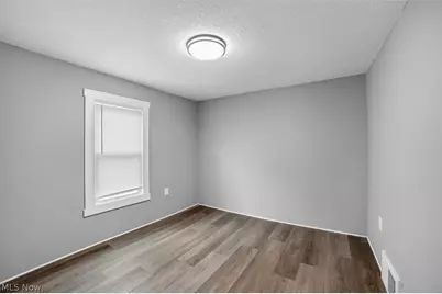 843 Chester Avenue, Akron, OH 44314 - Photo 17