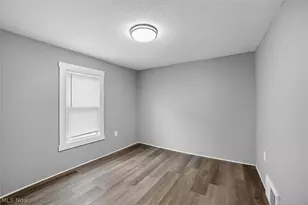 843 Chester Ave, Akron, OH 44314 - Photo 17