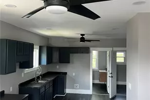 10905 Grandview Ave, Loveland, OH 44104 - Photo 11