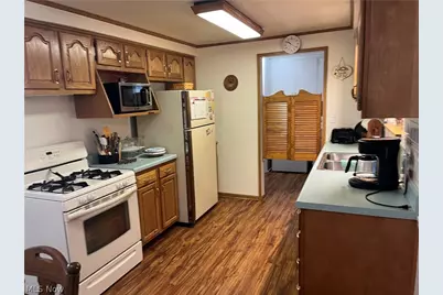 124 Aylesboro Avenue, Boardman, OH 44512 - Photo 9