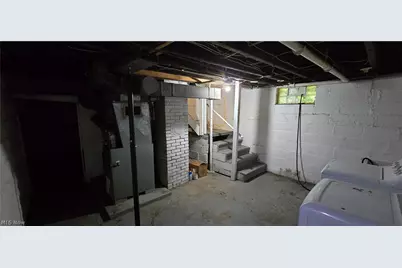 700 Carpenter Street, Akron, OH 44310 - Photo 49