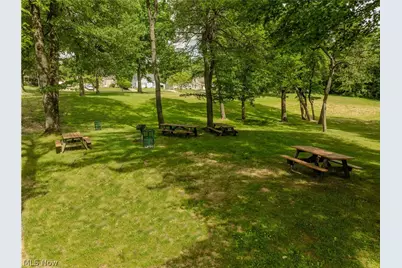 2751 Valley Road, Cuyahoga Falls, OH 44223 - Photo 19