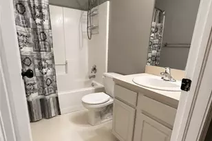 38442 Avalon Dr, North Ridgeville, OH 44039 - Photo 15