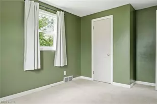 910 S Hazelwood Ave, Youngstown, OH 44509 - Photo 17
