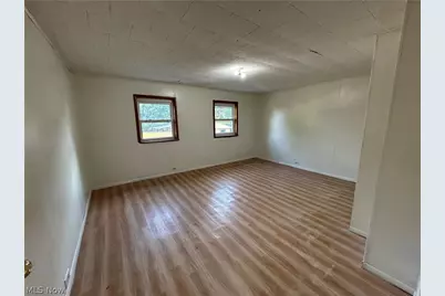 341 Saint Clair Avenue SW, New Philadelphia, OH 44663 - Photo 5
