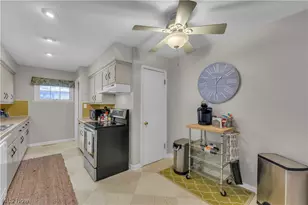 364 Cherry Ln, Green Hills, OH 44131 - Photo 9